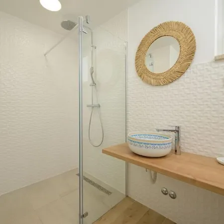 Oleandar By Istrialux