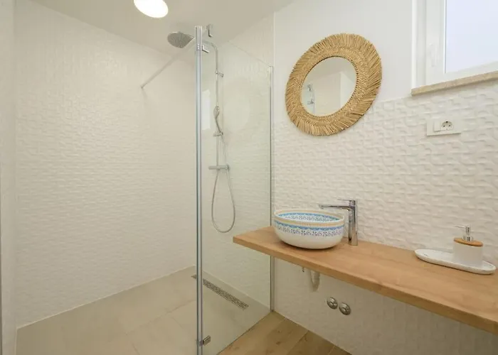 Oleandar By Istrialux